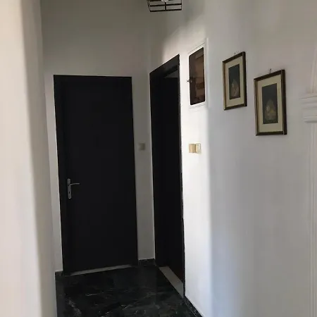 Filippos Villa's شقة